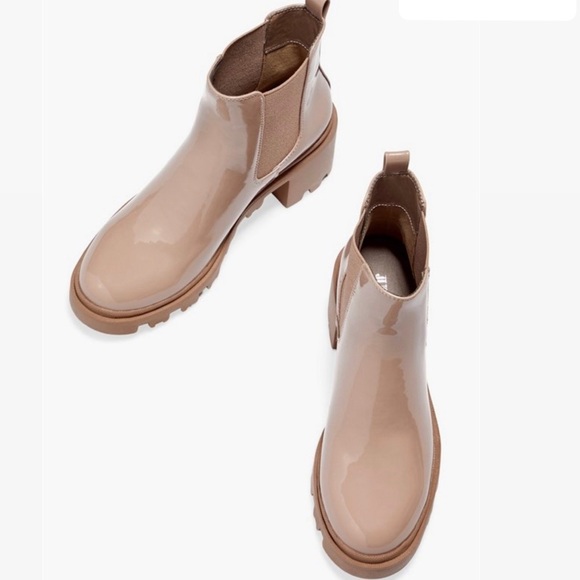 Chelsea Rainboot - Picture 2 of 7